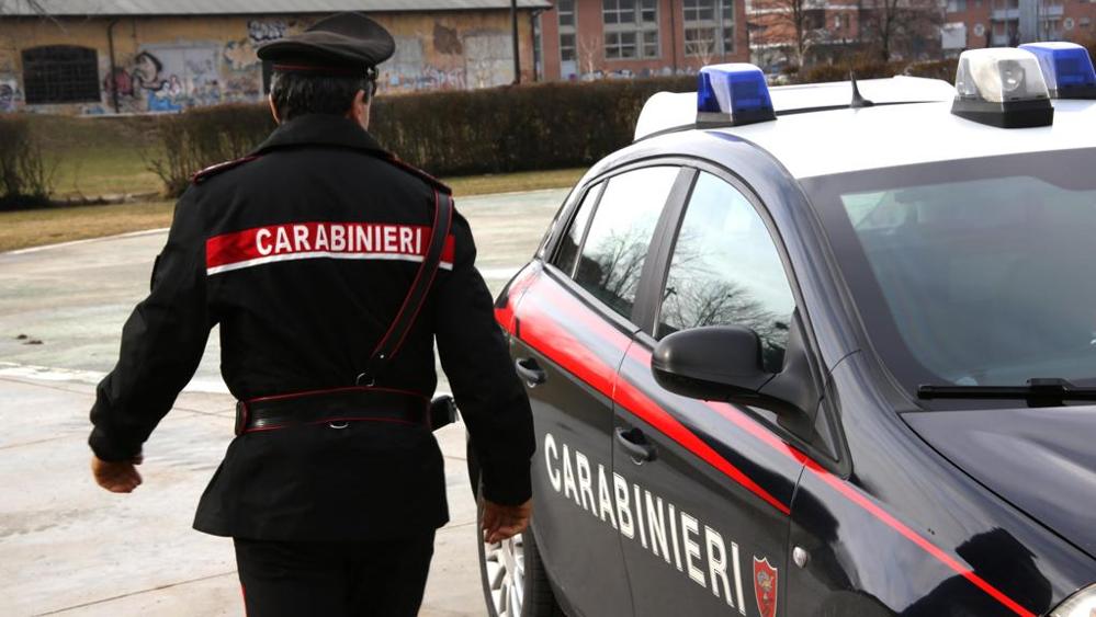 Trovato con cocaina e hashish in un bosco: preso dai Carabinieri