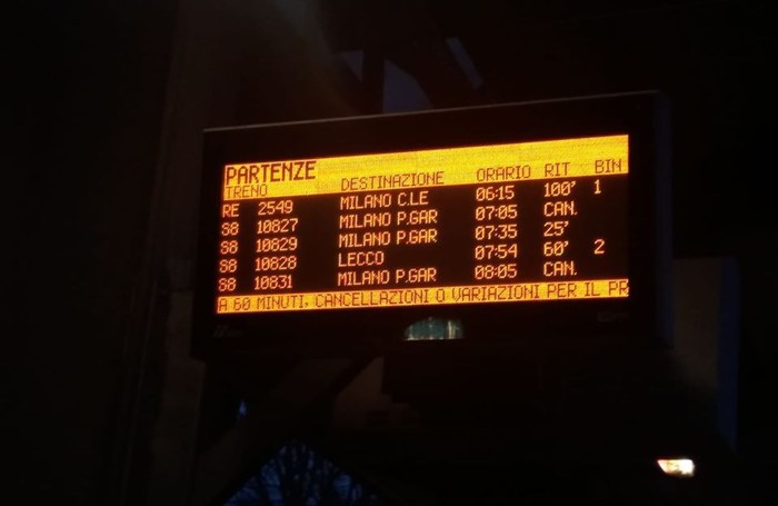 Stasera confronto tra sindaci e pendolari: i guasti ai treni continuano