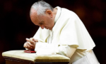 Papa Francesco chiama il vescovo Beschi: "Prego per voi bergamaschi"