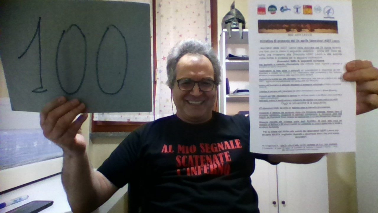 La protesta simbolica dei sanitari: “Carne da macello” FOTOGALLERY