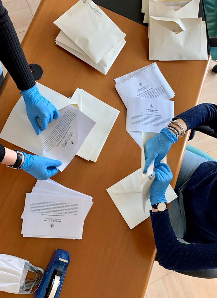 Suisio, da domani inizia la distribuzione di mascherine