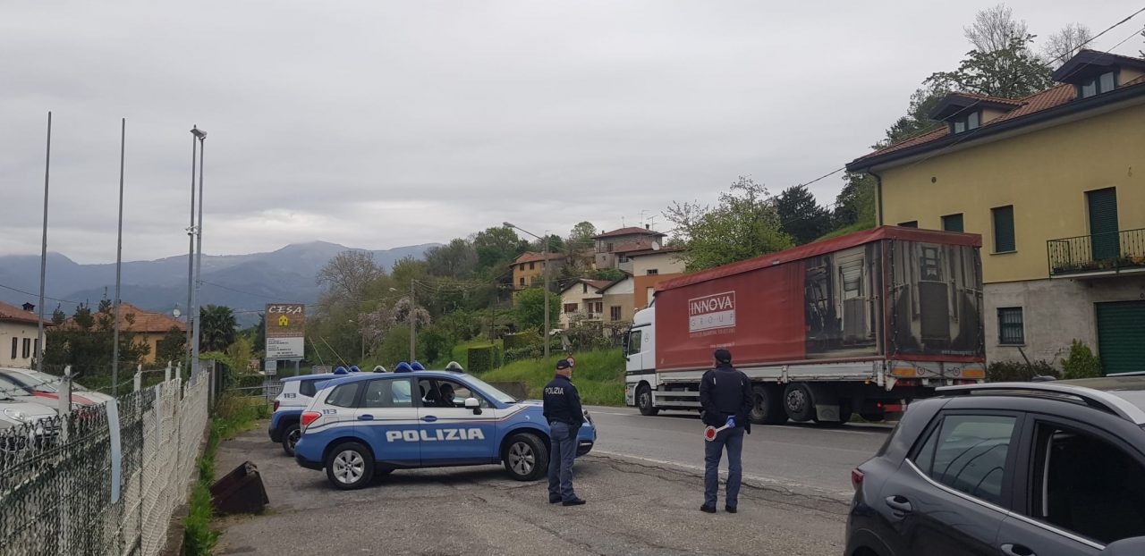 Controlli a tappeto lungo la Provinciale: tantissime le auto fermate