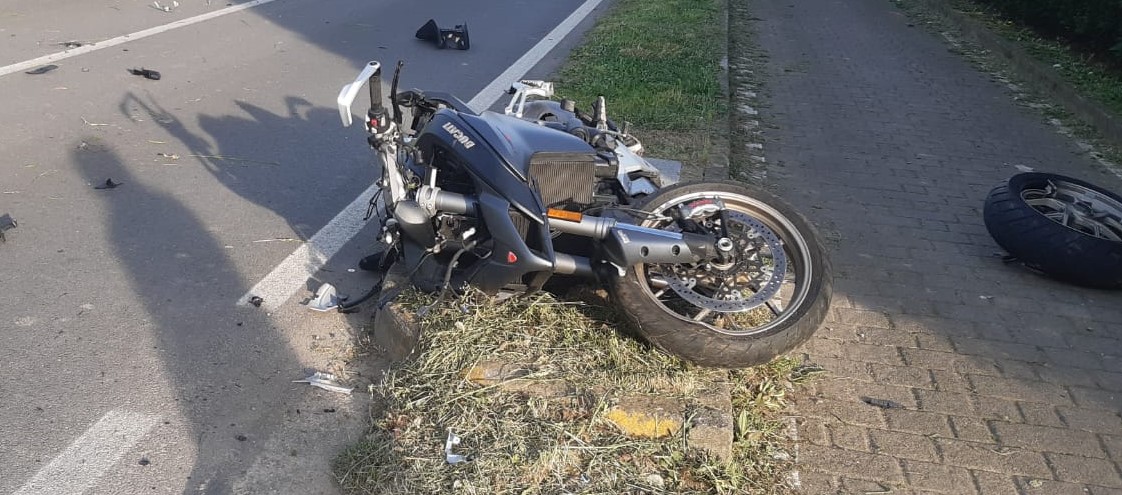 Incidente in moto, gravissimo un 45enne FOTO