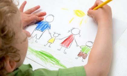 "Fiori di speranza": i disegni dei bambini per l'iniziativa "Lecco in acquarello"