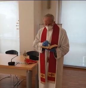 La benedizione di Pasqua con don Giancarlo VIDEO