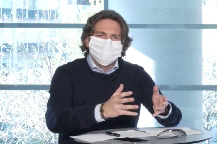 Oltre 3 milioni di mascherine in distribuzione in tutta la Lombardia: “Ma non assaltate le farmacie”