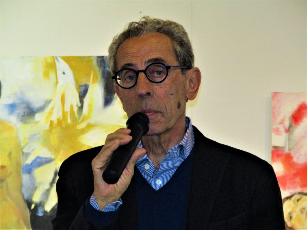 “Ai leoni da tastiera (anche nostrani) ricordiamo che il vero coraggio è quello di Silvia Romano”