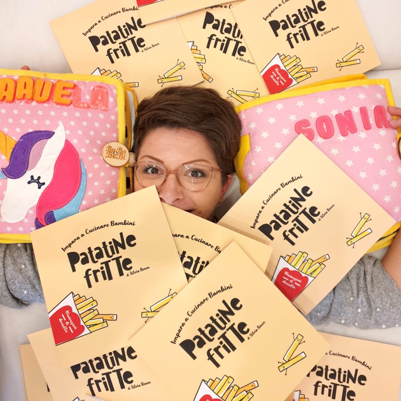 Giovane mamma scrive un libro e dona fondi all’ospedale