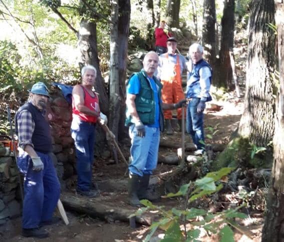 Cisano Bergamasco: i volontari ripuliscono il “sentiero di Papa Giovanni” FOTO