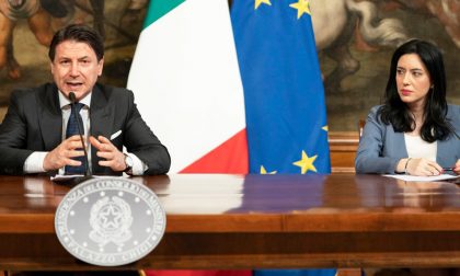 Scuola, presentate le Linee guida per il rientro: si torna in classe il 14 settembre VIDEO