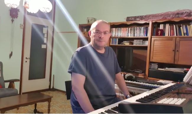 Un canto per ricordare il compianto don Alessandro Brembati VIDEO