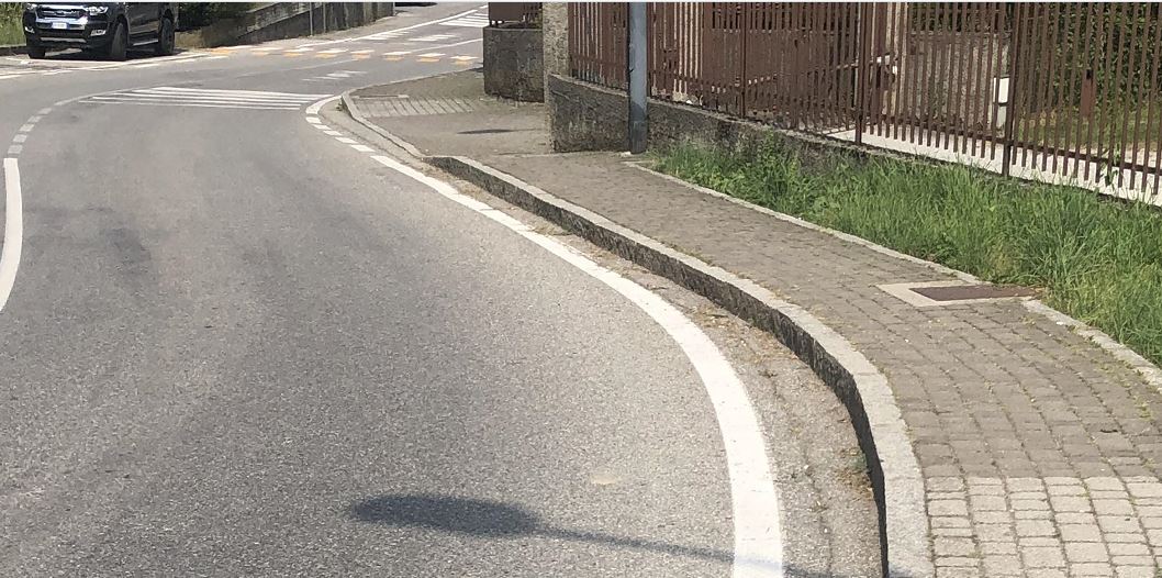 Pulizia straordinaria dei marciapiedi e del verde pubblico FOTO