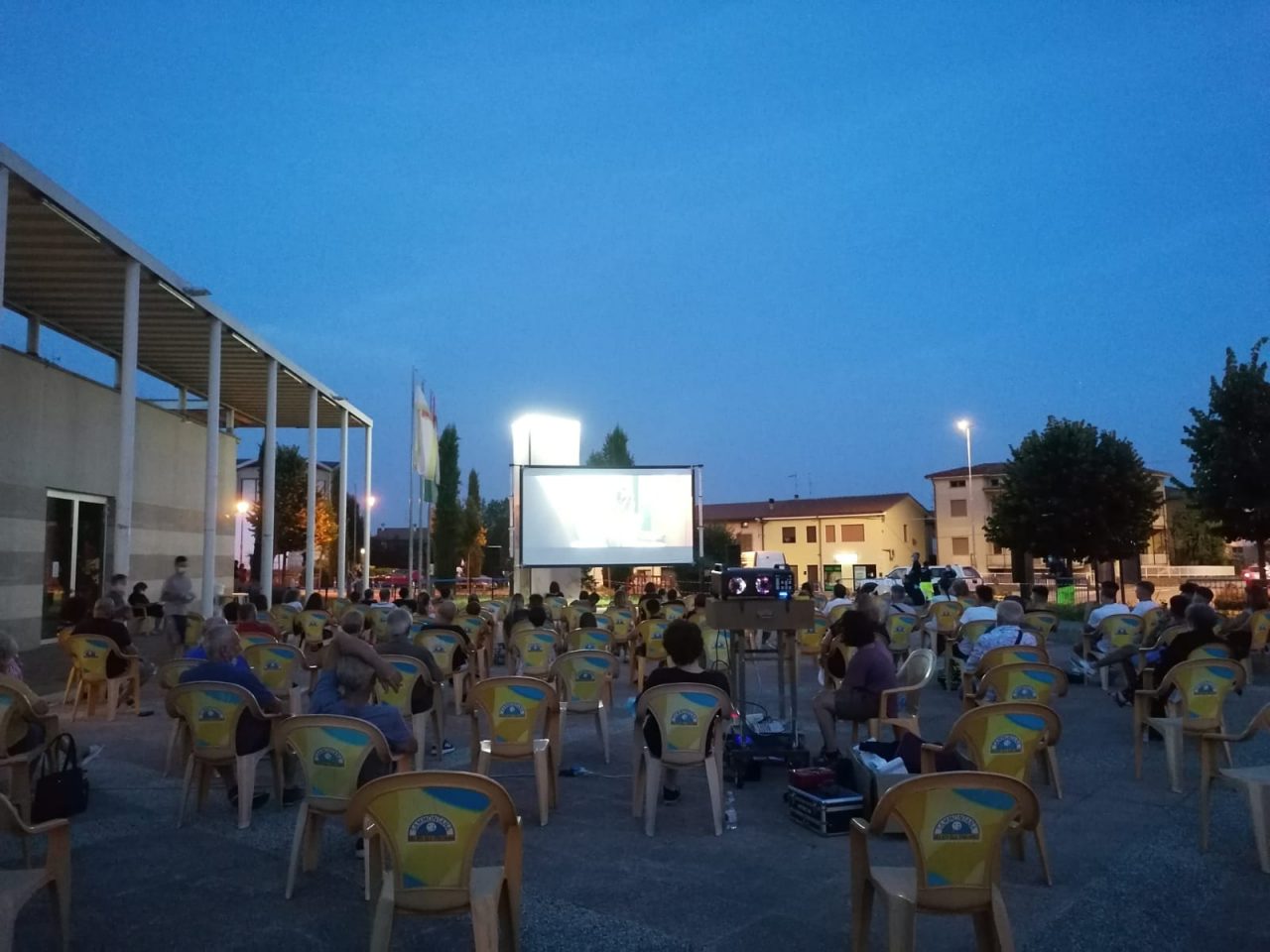Cinema in piazza: il successo della serata LE FOTO