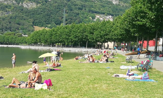 Sovraffollamento sui treni e in spiaggia: il Comitato Provinciale prende provvedimenti