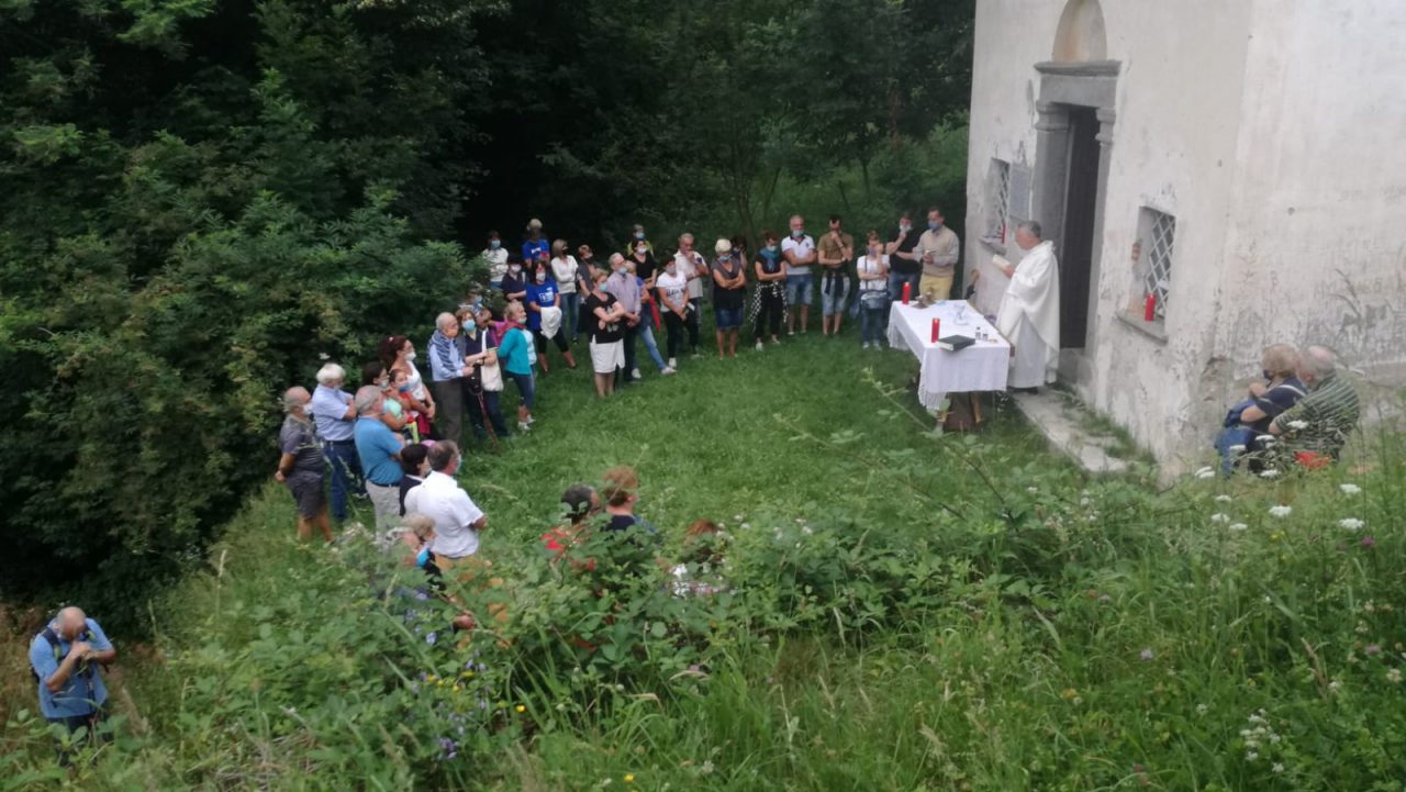 Veglia per i gemellini uccisi dal papà, Don Bruno Maggioni: “Dio perdona quel padre”