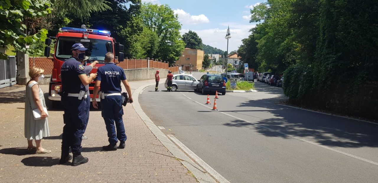 Incidente vicino all’ospedale, due coinvolti FOTO e VIDEO