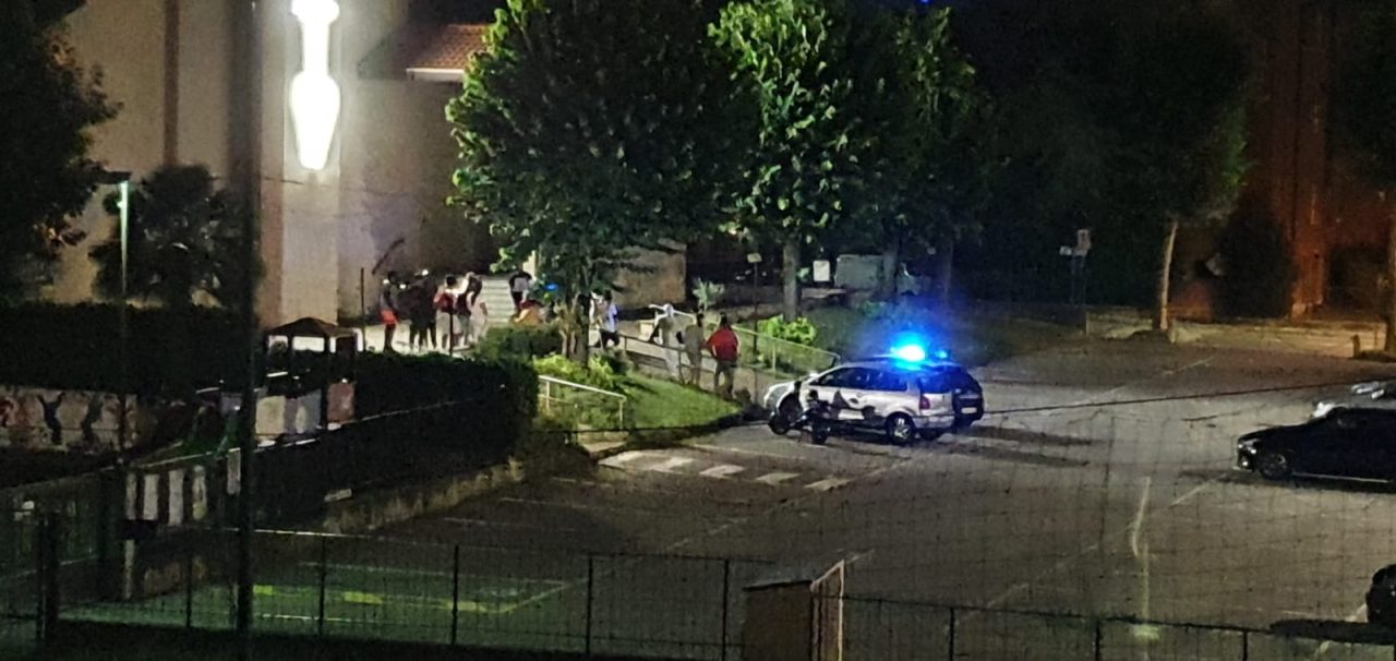 Dopo risse e festini niente alcol all’aperto di sera