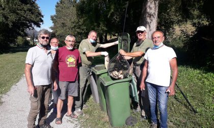 Lago di Sartirana, si indaga sulla moria di pesci LE FOTO