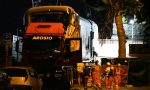 Notte di lavori alla stazione per recuperare le carrozze del treno deragliato FOTO E VIDEO