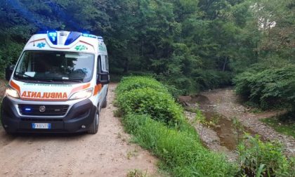 Cade nel bosco, giovane trasportata in ospedale FOTO