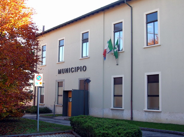 Nibionno: bando per l’assegnazione di borse di studio