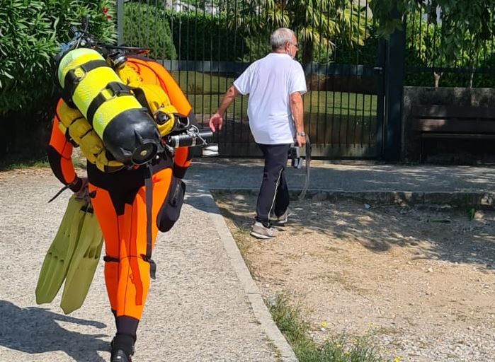 12enne dispersa nel lago: ricerche a oltranza con il robot subacqueo