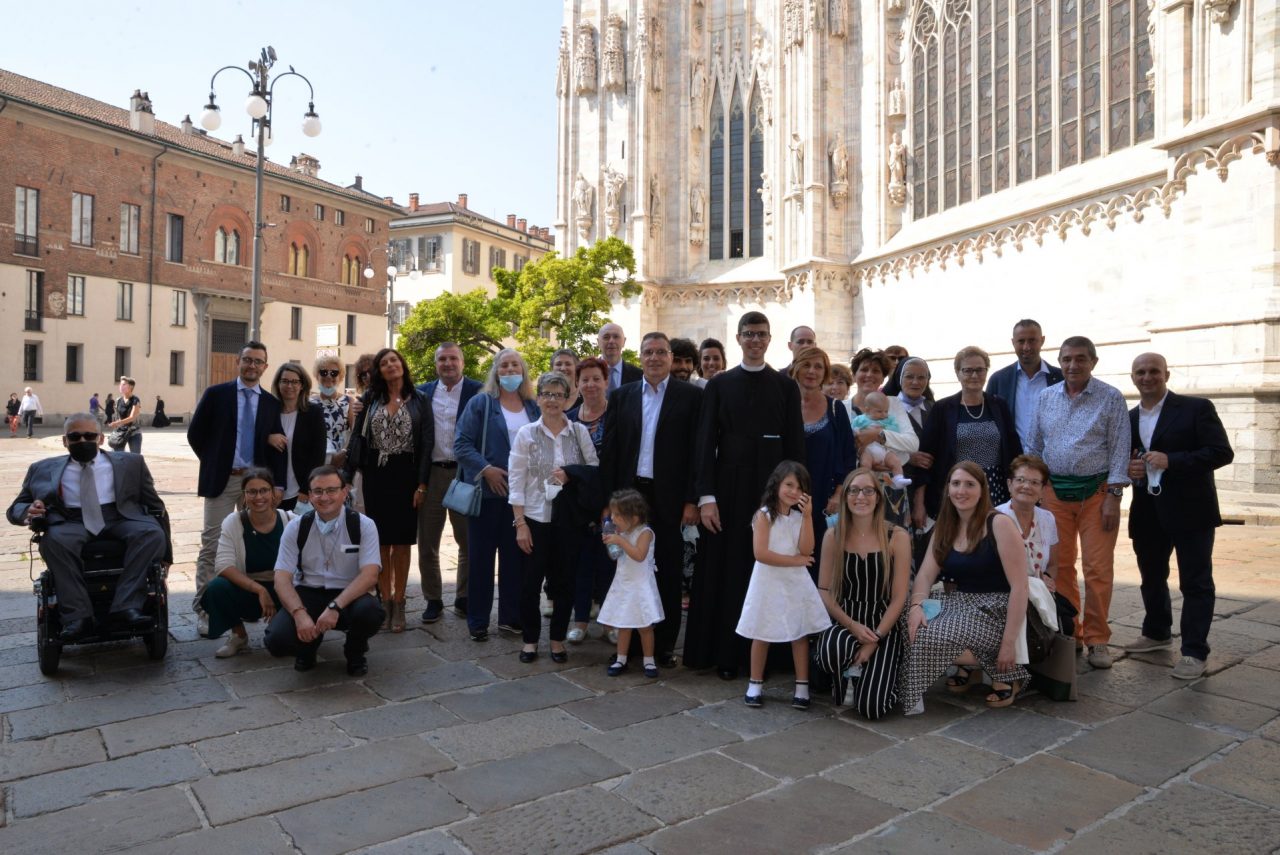Merate in fibrillazione per la prima messa di don Riccardo Fumagalli FOTOGALLERY