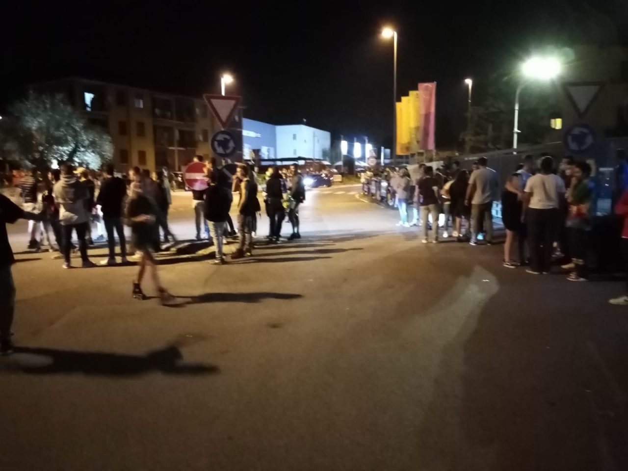 Gare clandestine e maxi assembramenti lungo la Provinciale FOTO e VIDEO