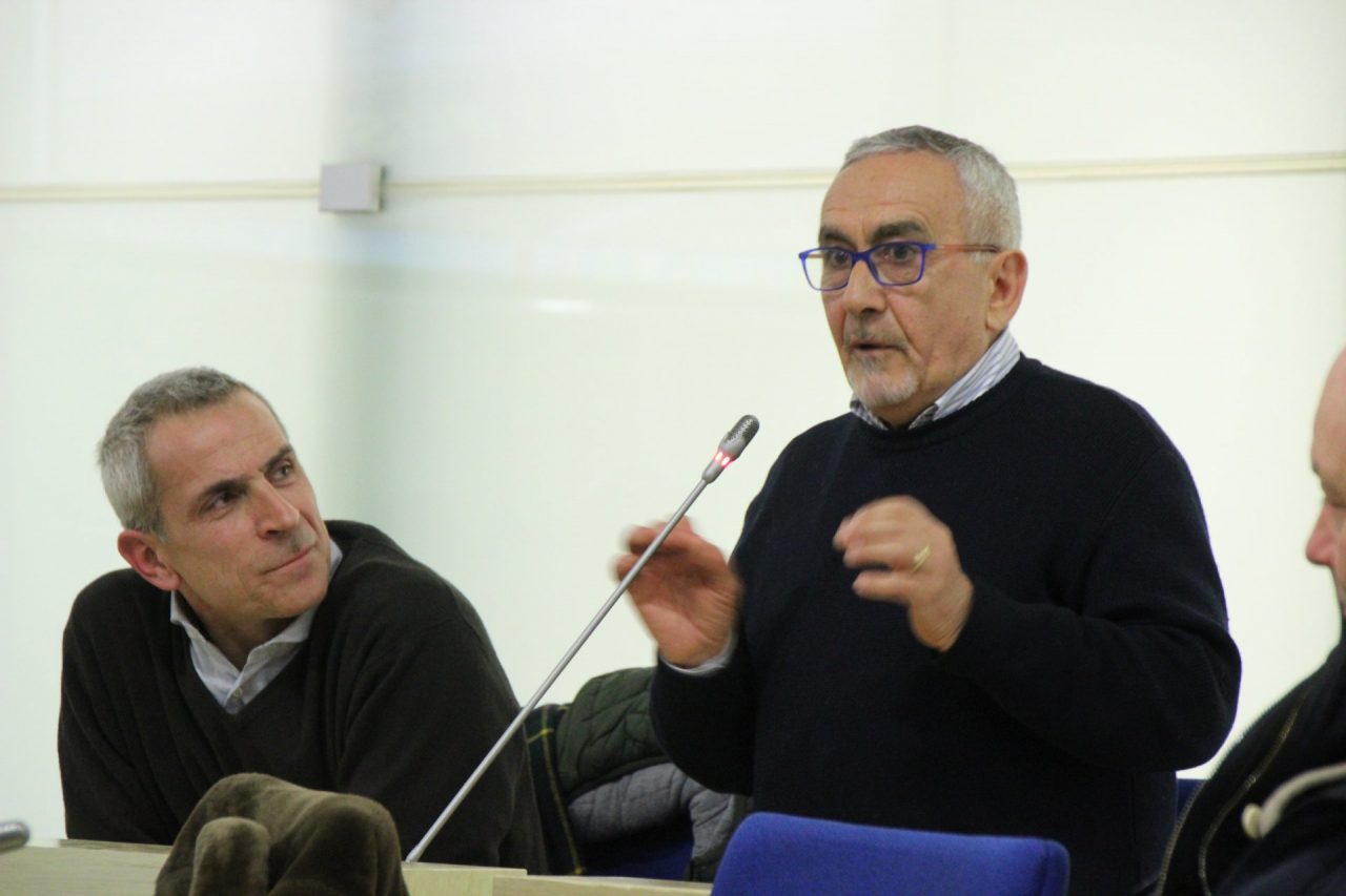 Viale Verdi, il comitato replica alla minoranza: “Il vostro candidato voleva i semafori…”