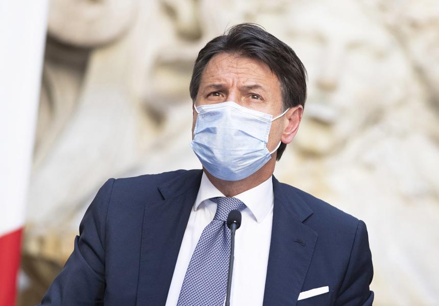 Coronavirus, il premier Conte autorizza i sindaci a chiudere strade e piazze dalle 21