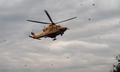 Auto contro moto: 36enne soccorso in condizioni serie - FOTO