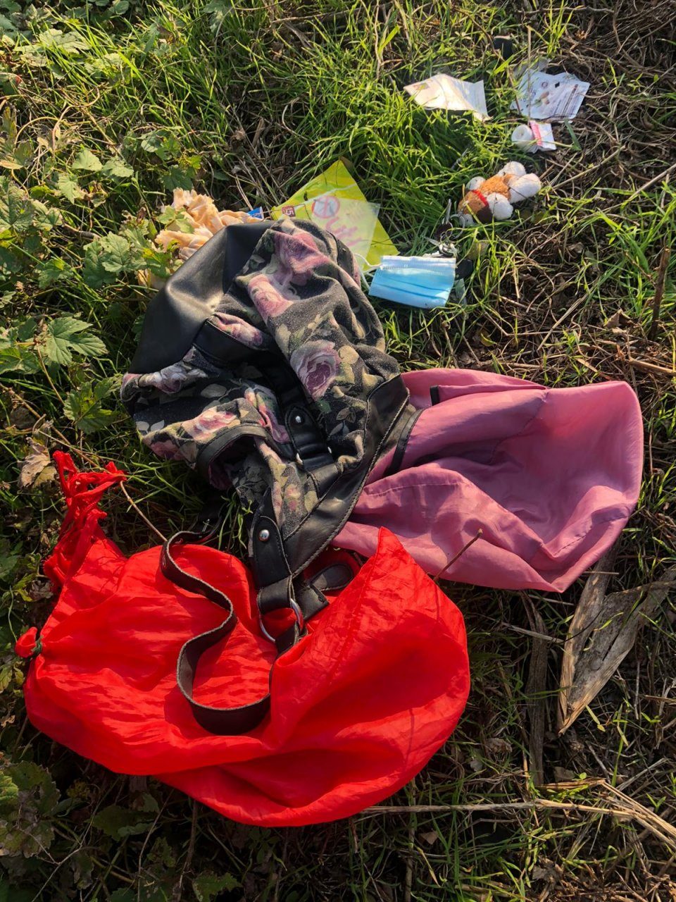 Paderno D’Adda: ritrovati possibili oggetti rubati in zona Molino Colombo FOTO