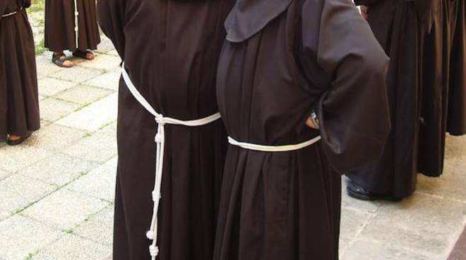 Si finge frate di Sabbioncello e tenta la truffa telematica