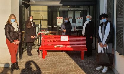 Panchina rossa contro la violenza sulle donne FOTO