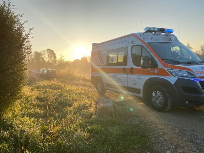 Cadavere trovato in un campo in Brianza