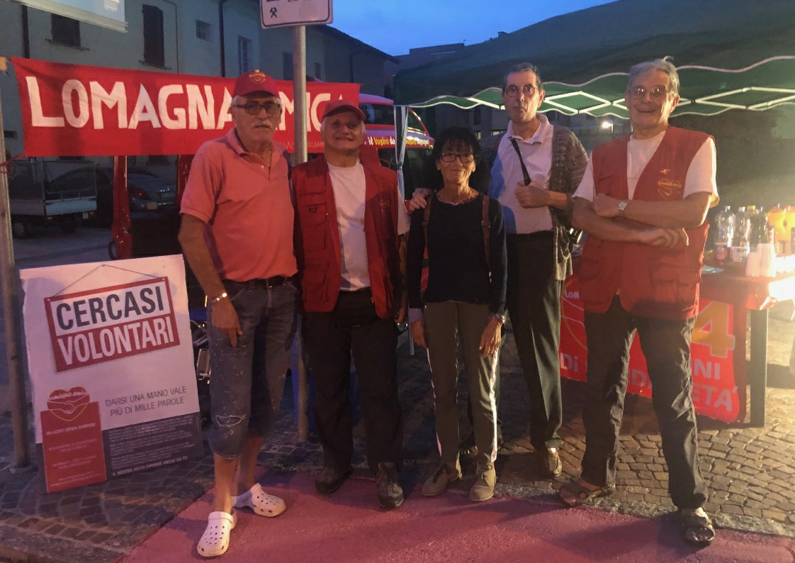 Lomagna Amica compie 15 anni e inaugura il nuovo mezzo