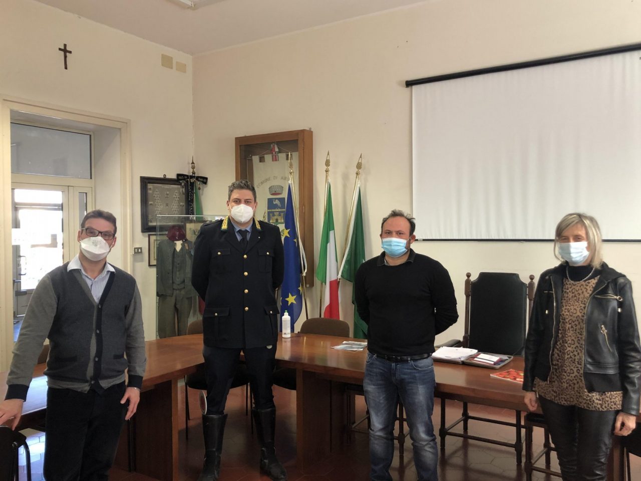 Auto bruciate, convocato un tavolo per la sicurezza