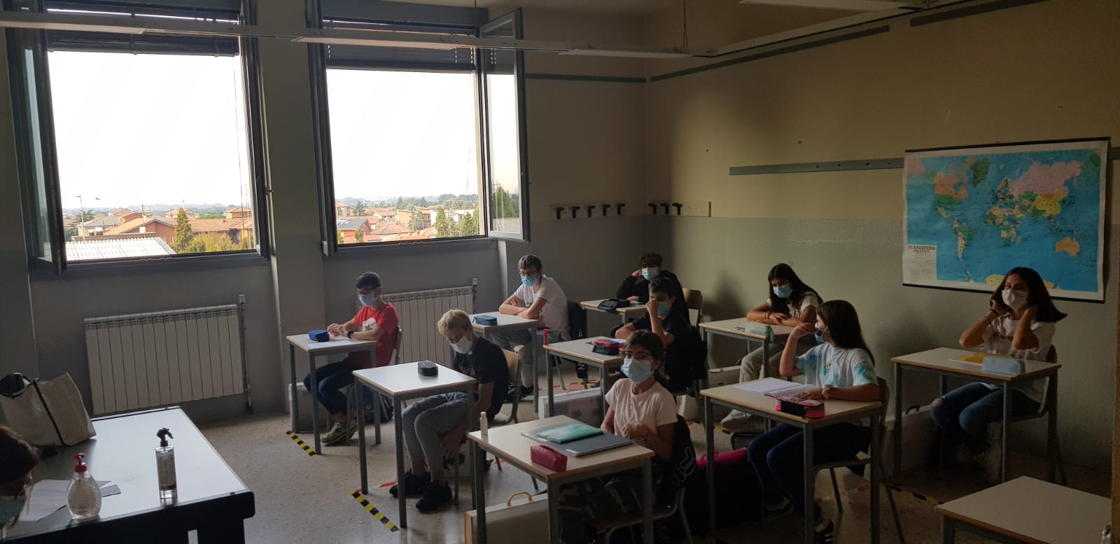 Riapertura delle scuole lecchesi: provincia divisa in ...