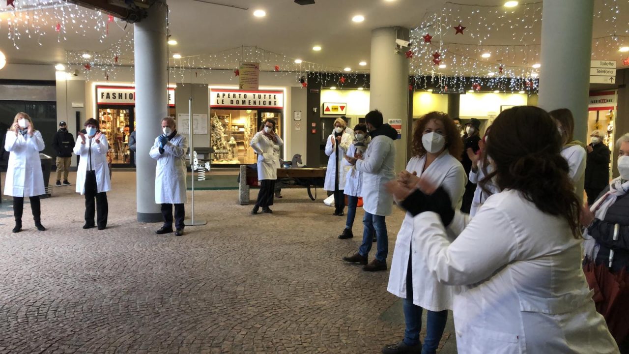 Vaccini antinfluenzali: in Lombardia acquistate 270.000 dosi in arrivo entro il 23 dicembre