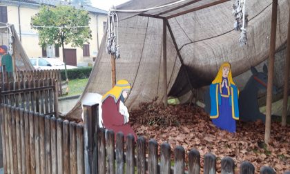 Cernusco: rubato il Gesù bambino del presepe di fianco alla chiesa FOTO