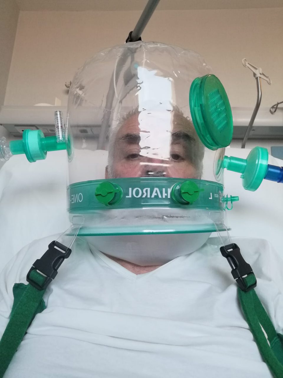 L’appello di chi ha sconfitto il virus: “Vacciniamoci” FOTO