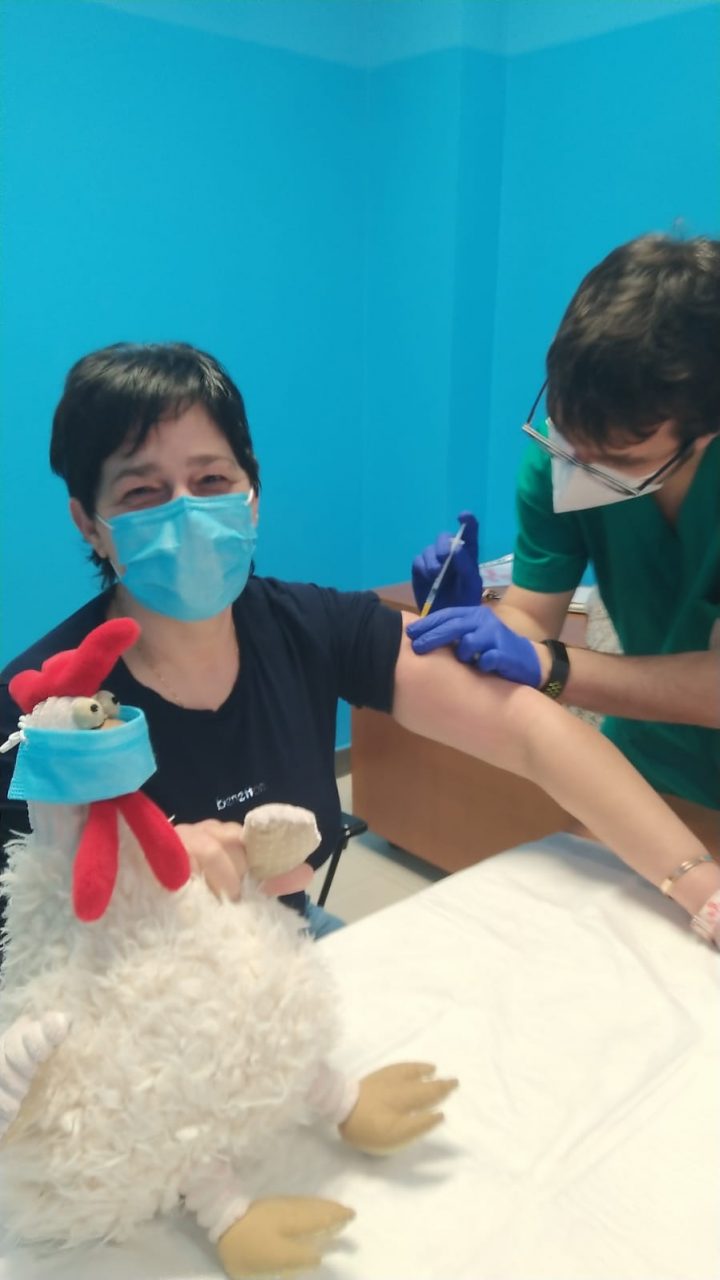 Vaccini anti Covid cominciati in casa di riposo: le foto