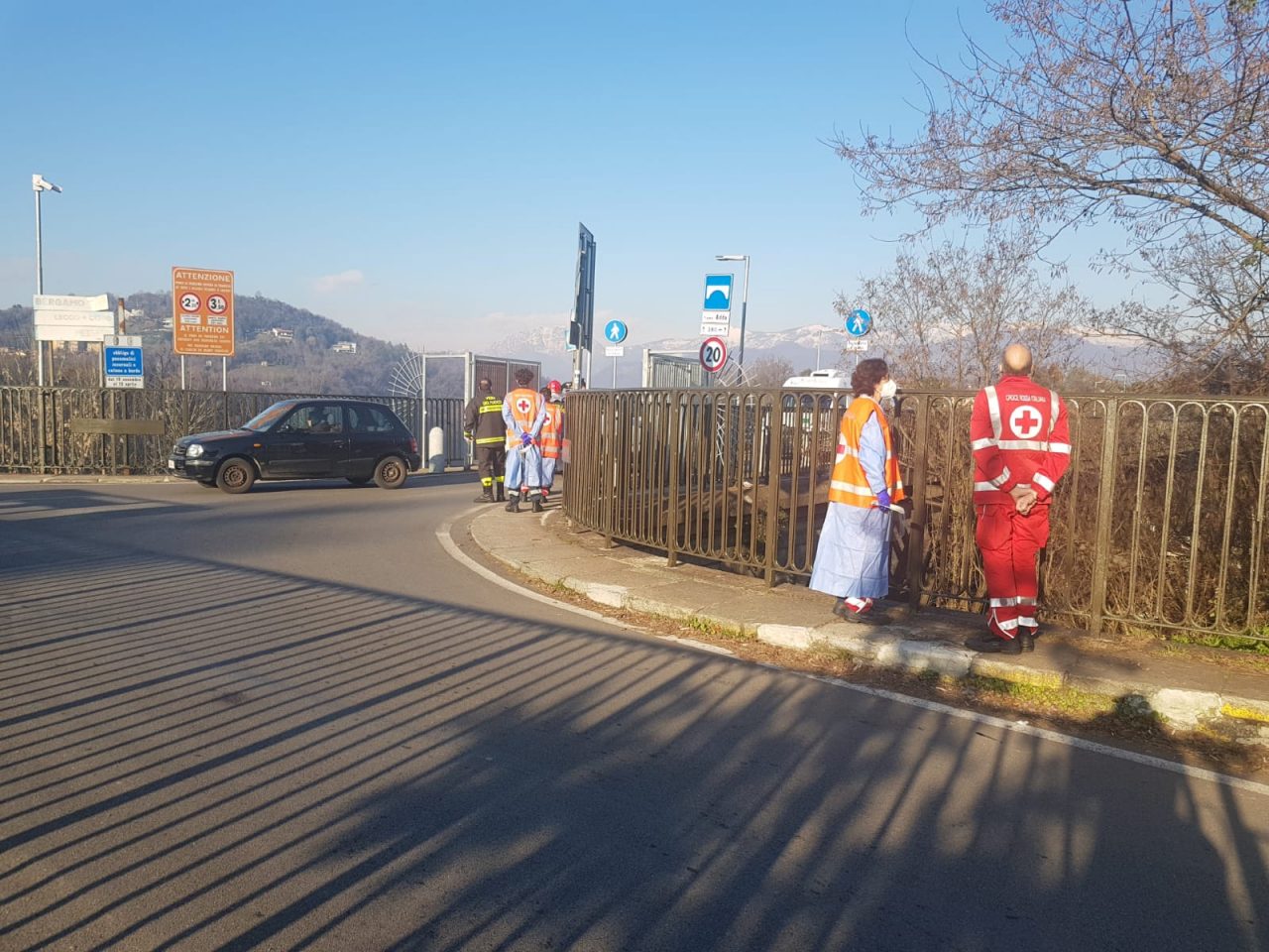 Allarme suicidio al ponte di Paderno ma non è stato trovato nessun corpo