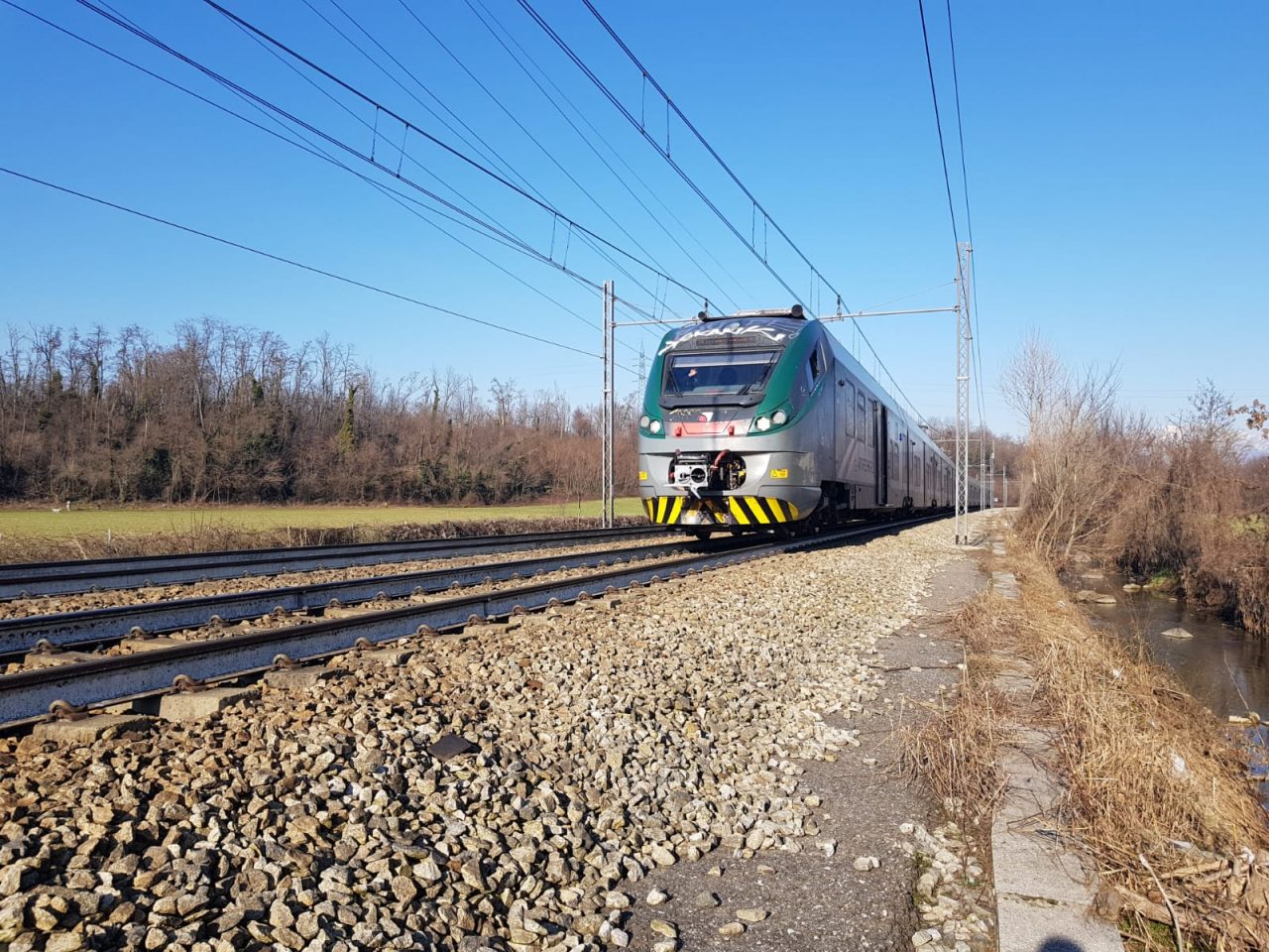 Tragedia: donna muore travolta da un treno FOTO