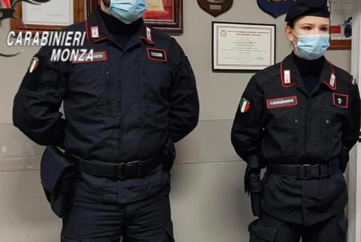 Chiede una pizza e spara un colpo di pistola FOTO