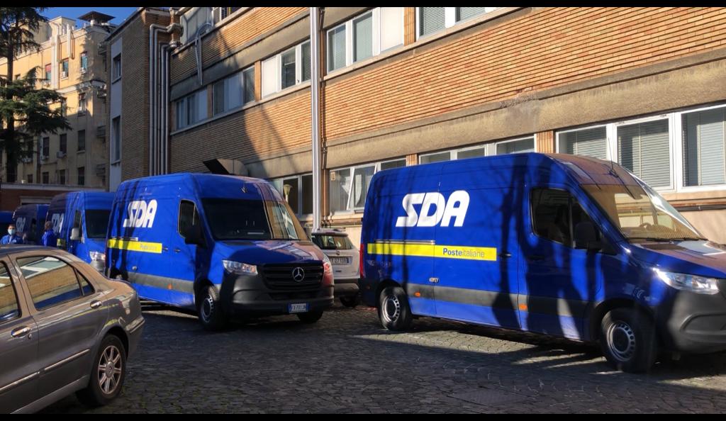 In consegna 4.300 dosi di Moderna all’ospedale di Lecco