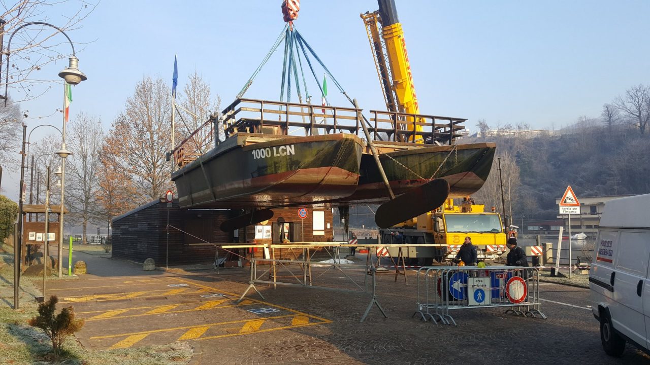 Il traghetto di Leonardo si rifà il look. Sospeso il servizio di collegamento tra le due sponde dell’Adda