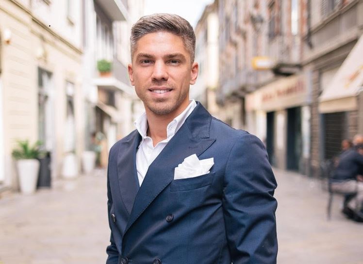 A 24 anni apre un’agenzia immobiliare in pieno Covid