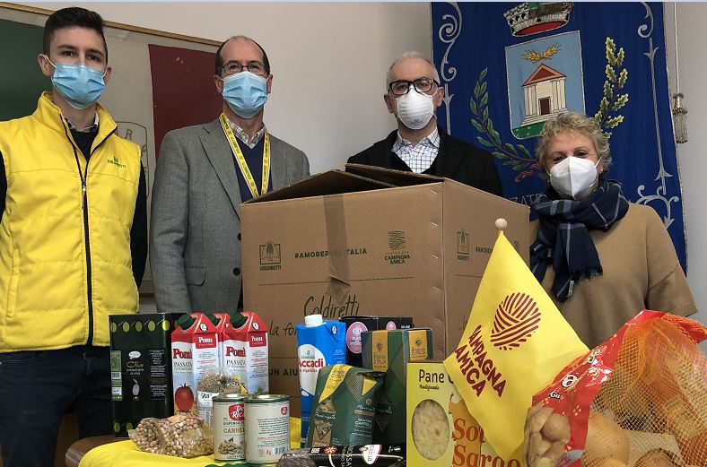 Coldiretti Como-Lecco dona 2100 kg cibo alle famiglie bisognose