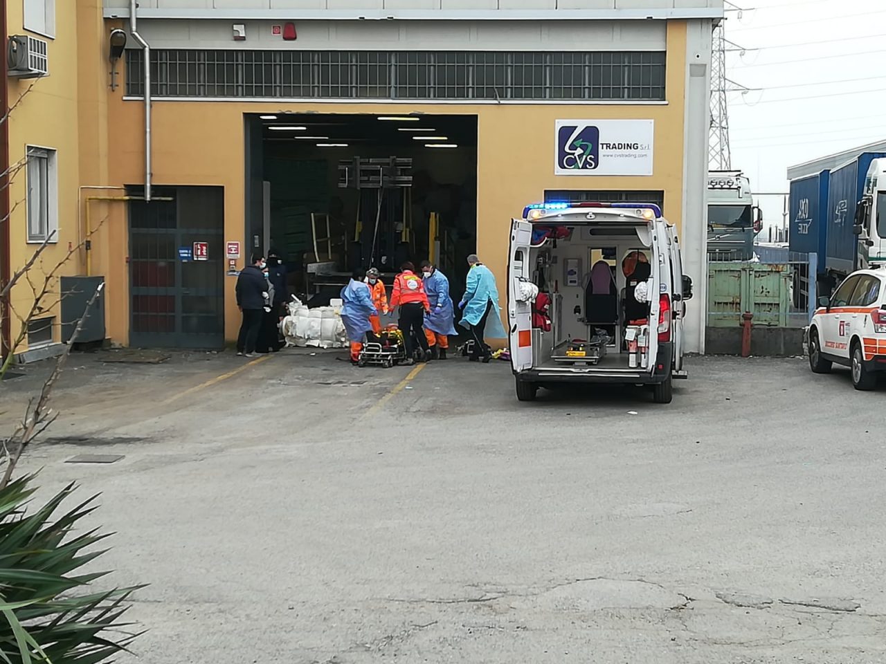 Incidente sul lavoro: operaio si ferisce col muletto
